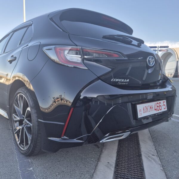Toyota Corolla Sport - Image 9