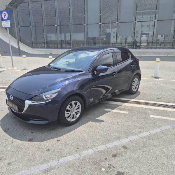 Mazda Demio 2 - Image 7
