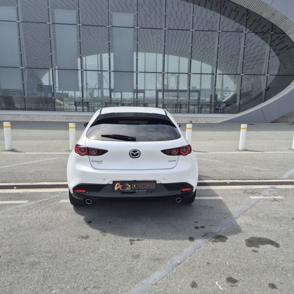 Mazda 3 Hatchback - Image 2